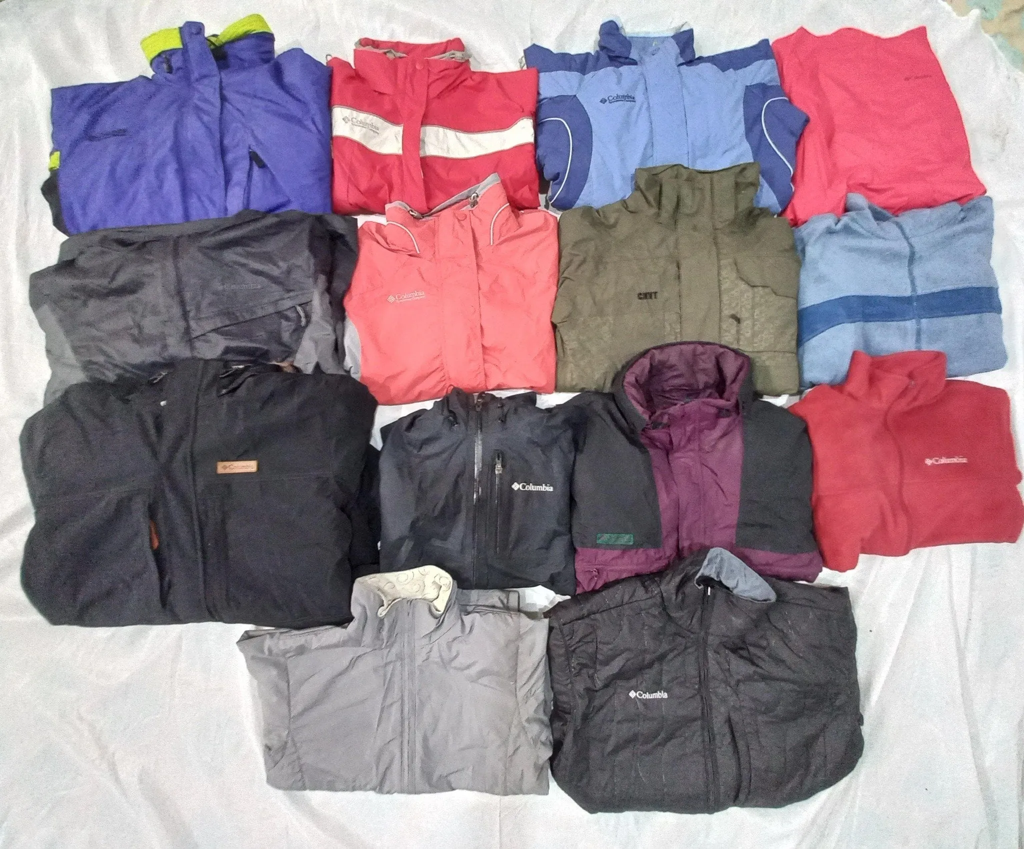 Columbia Fleeces & Jackets - 30 Pcs
